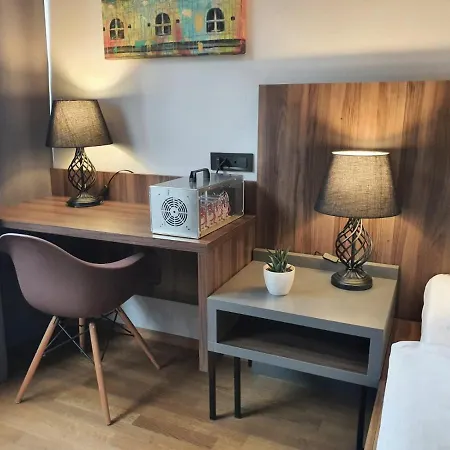 アトリエ ホテル