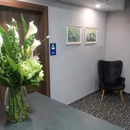 Atelier Готель Любляна